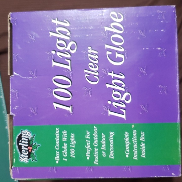 Sterling Christmas Globe Light 100 Clear Lights - Picture 4 of 5